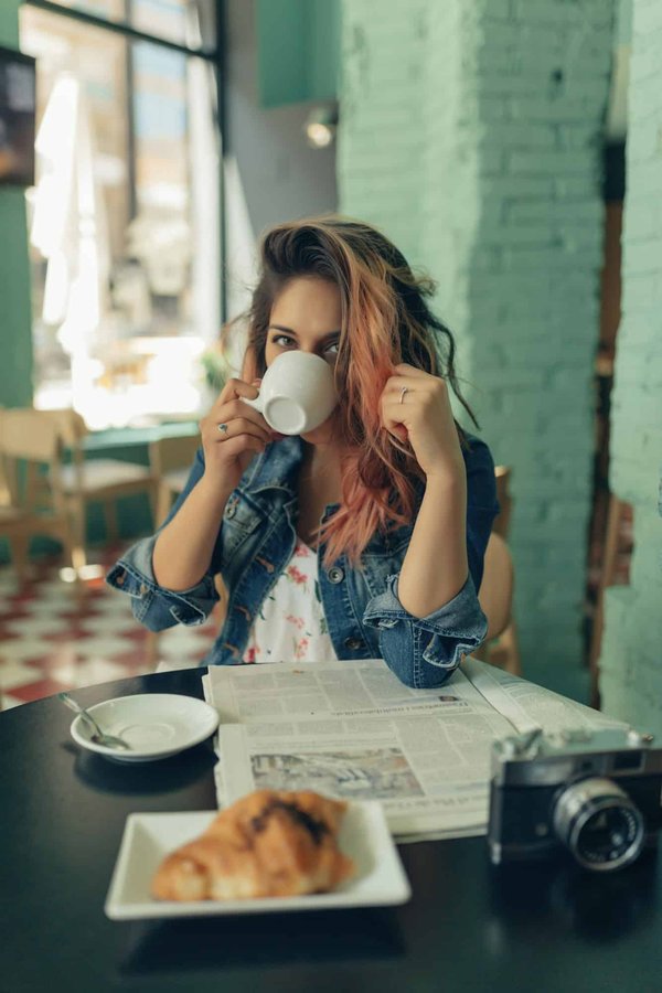 Comment développer un menu de boissons à base de café infusé à froid pour un bar moderne ?
